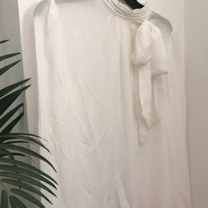 NWT-Tie neck long sleeve blouse